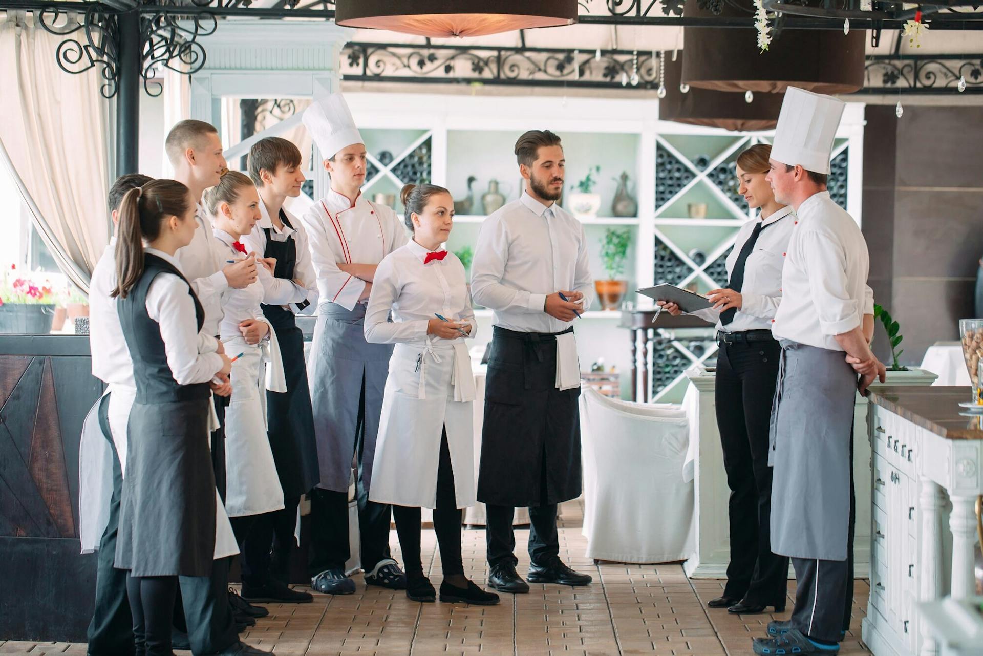 40 Restaurant Industry Statistics To Consider in the Wake of COVID-19