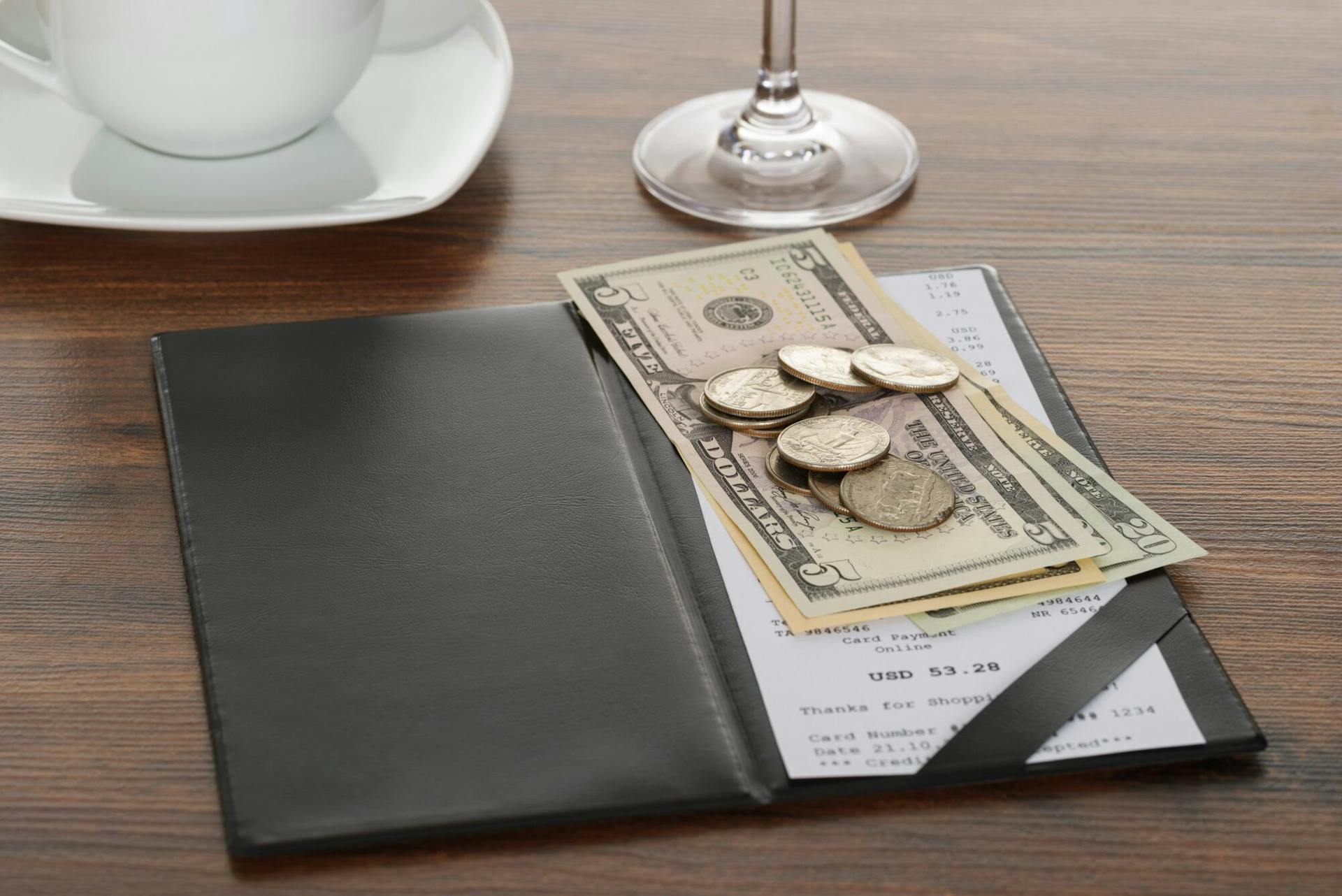 Top COVID-19 Cash Challenges for Restaurants and How to Handle Them