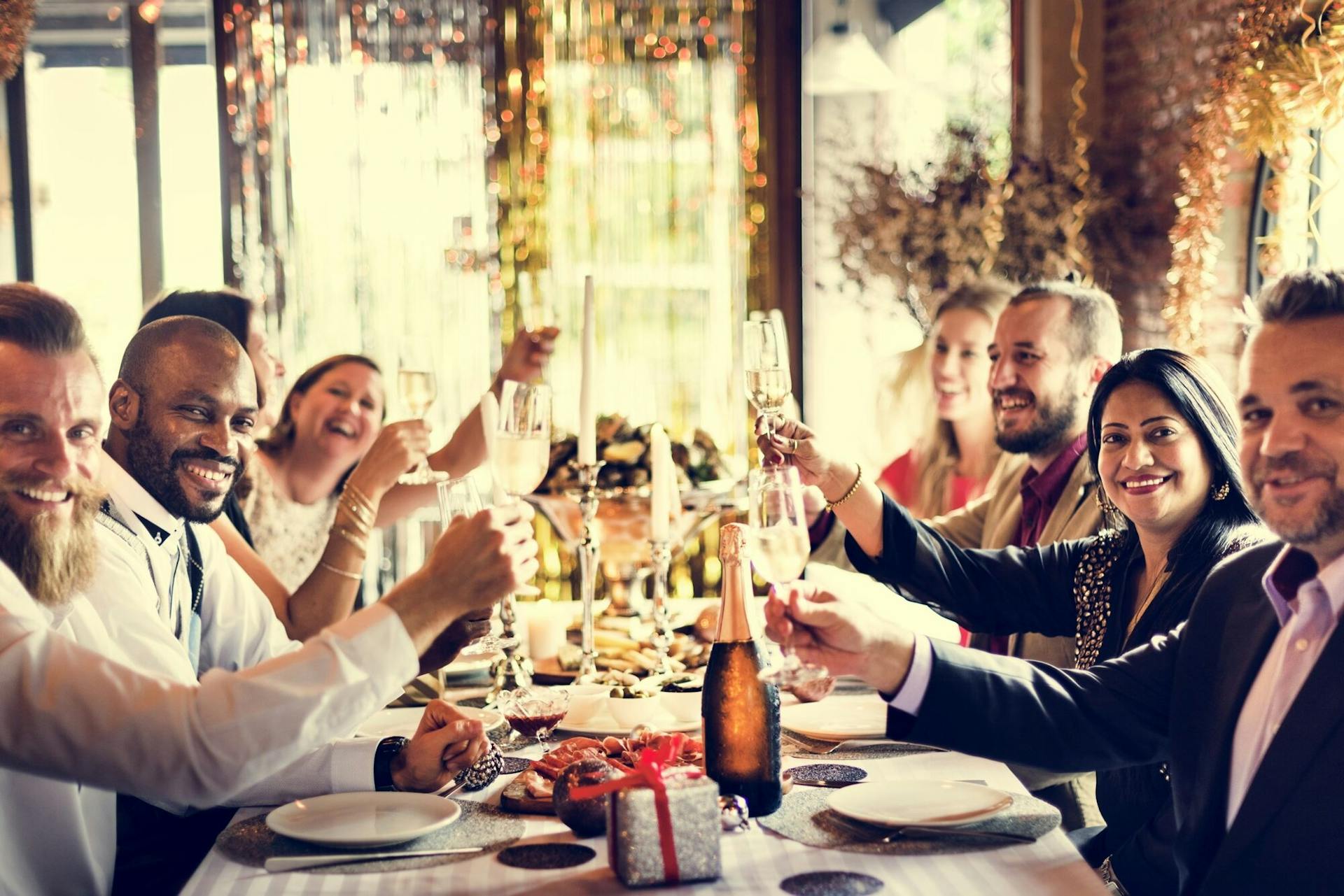 9 Holiday Party Tips to Drive Restaurant Profit